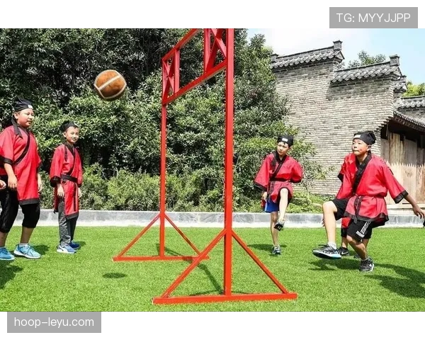 伊朗队在洛杉矶更衣室留言致谢，世界杯故事引发关注